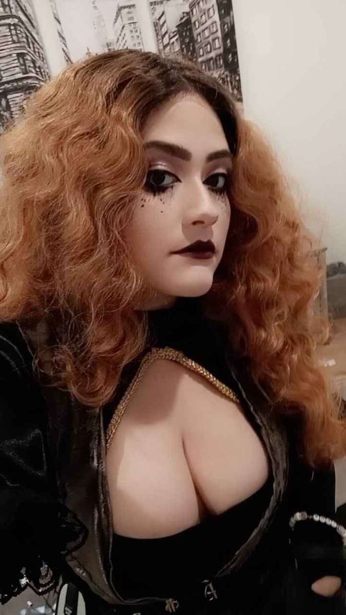 Self proclaimed SEX-SYMBOL Fattie Bitch Dolly, If you like her, tell her cuck on X @TransGoonMutt #2llCkao7